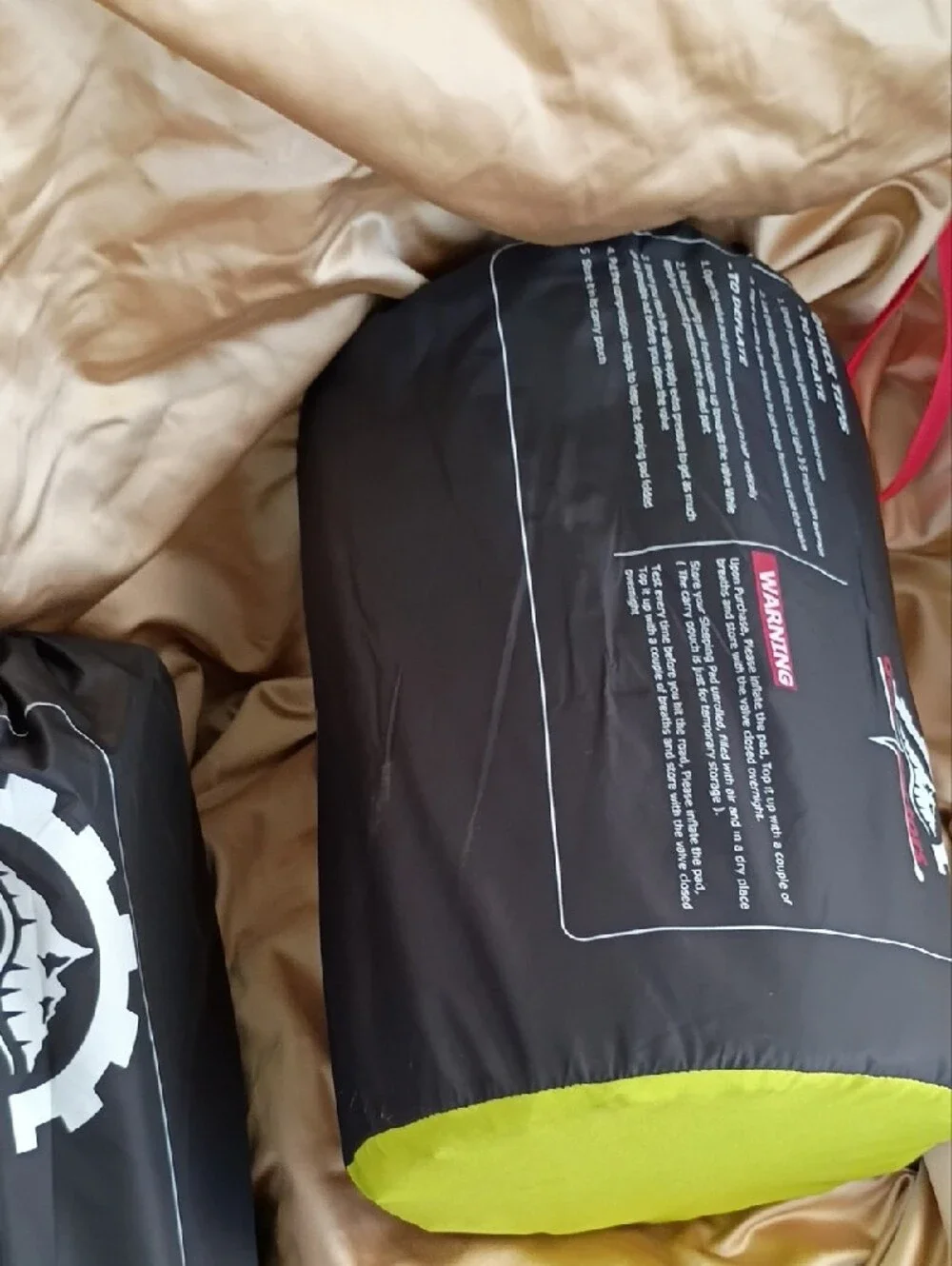 Four-Season Self-Inflating Sleeping Pad - Black with Lime Trim